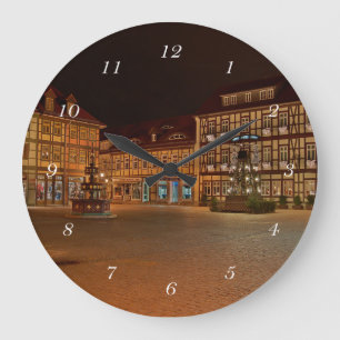 Relógio Grande Runde Wanduhr Marktplatz Wernigerode bei Nacht