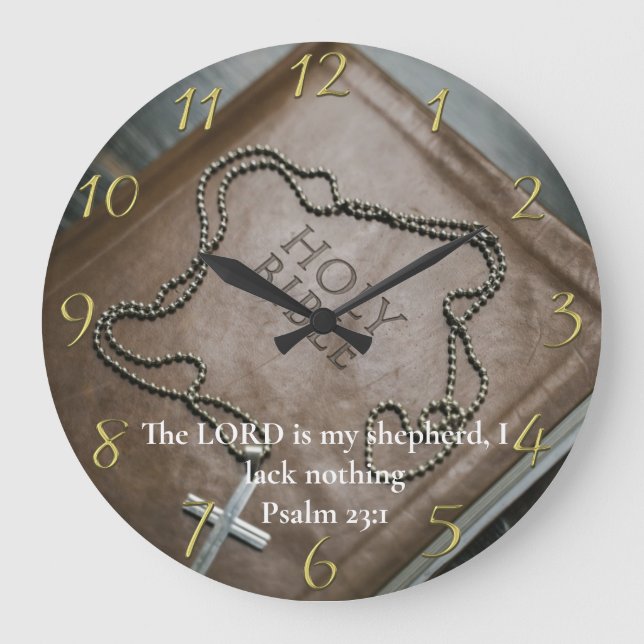 Relógio Grande Salmo 23:1 Bíblia sagrada com cruz prateada (Frente)
