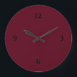 Relógio Grande Simples vinho Borgonha e Preto<br><div class="desc">O relógio moderno apresenta um design minimalista numa paleta a cores arrojada com sotaques pretos. Um simples design simples com números pretos num fundo cor de vinho burgundy. Uma adição moderna à sua cozinha, sala de estar ou muro de escritório, um presente moderno e pensado de escritório ou um presente...</div>