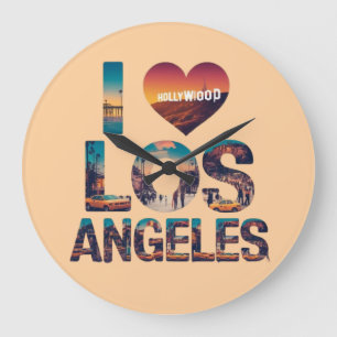 Relógio Grande Skyline Sunset e Tipografia de Hollywood em Los An