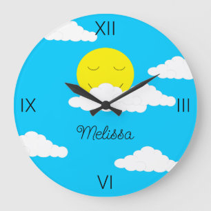 Relógio Grande Sol sorridente com nuvens Puffy