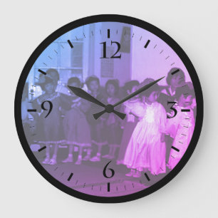 Relógio Grande Vintage China Xangai cuidando de crianças Large Cl