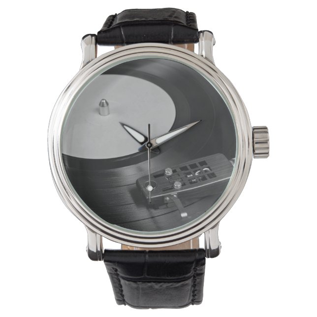 Relógio Gravação de vinil reproduzindo em uma visão geral  (Frente)