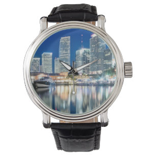 Relógio Ideia da skyline com reflexão na água, Miami