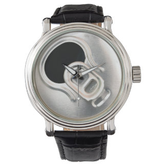 Relógio lata de cerveja aberta recipiente metálico