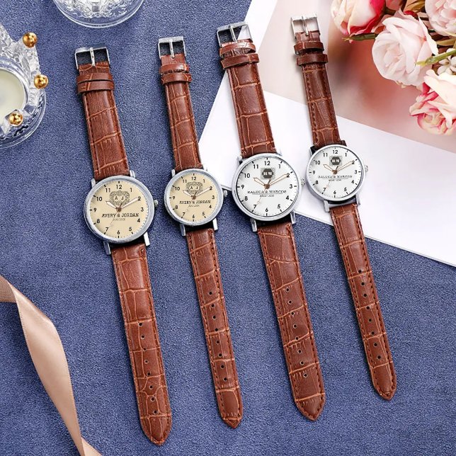 Relógio Luxury monogram cream couple names initials  (Criador carregado)