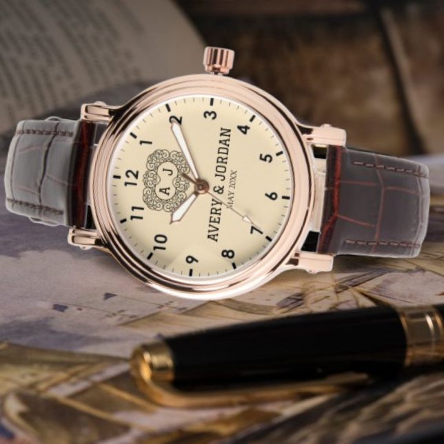 Relógio Luxury monogram cream couple names initials  (Criador carregado)