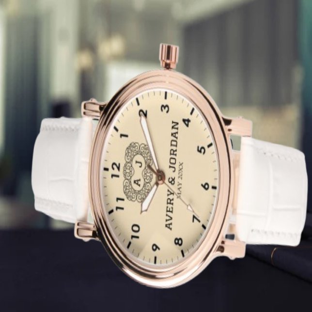 Relógio Luxury monogram cream couple names initials  (Criador carregado)