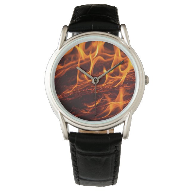 Relógio macro de chama de incêndio na lareira (Frente)