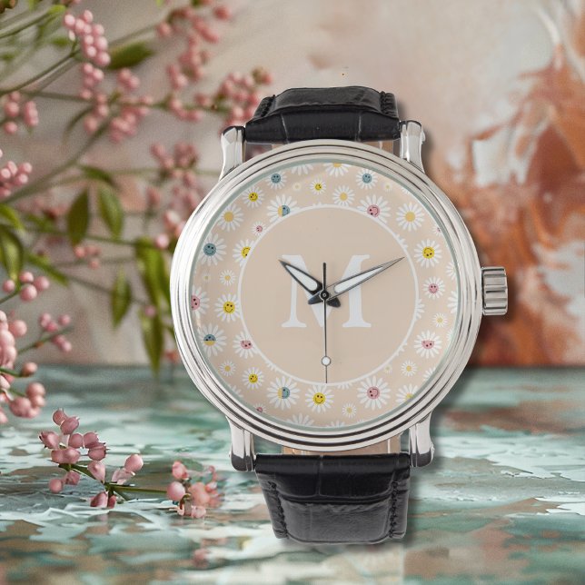 Relógio Monograma Colorido Smiling Daisy personalizado (Colourful Monogram Smiling Daisy personalised Watch)