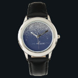 Relógio Monograma de Sparkle Azul Girly Marinho de Prata<br><div class="desc">Marinho Blue e Silver Sparkle Script Monograma Name Watch. Isto faz o doce e perfeito aniversário de 16 anos,  casamento,  chá de panela,  aniversário,  chá de fraldas ou festa de solteira presente para alguém que ama luxo de luxo e estilos quíticos.</div>