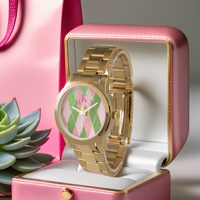 Relógio Monograma Dourado de Argyle Rosa e Verde (Stylish Pink and Green Gold Argyle Monogrammed Watch )