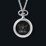 Relógio Monograma e Nome Personalizados<br><div class="desc">Monograma personalizado e Dif de nome apresenta o nome personalizado no estilo de fonte e monograma do script branco no estilo de fonte de cinza clara como fundo, em fundo preto. Perfeito como presente de feriado, favores de reunião familiar, obrigado seu presente para padrinhos de casamento e presente para qualquer...</div>