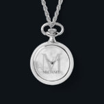 Relógio Monograma Personalizado Clássico e Nome<br><div class="desc">Monograma Personalizado e Presente de Nome apresenta o nome personalizado em cinza e monograma em cinza de luz como fundo, no estilo de fonte serif clássico, em fundo de mármore branco. Perfeito como presente de feriado, favores de reunião familiar, obrigado seu presente para padrinhos de casamento e presente para qualquer...</div>