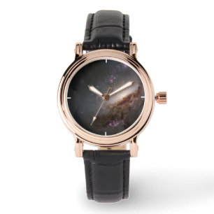 Relógio Ngc 4258 Em Formação Estelar Intensa.