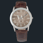 Relógio Nome da Família Personalizada do Armazém Russo Mon<br><div class="desc">Nome da família personalizada, monograma e moderno relógio russo estabelecido no ano em um design de estilo de fazenda moderno com o rosto do relógio numeral romano e a placa de madeira leve / design de escudo. Presente perfeito para recém-casados, presente de casamento ou de inauguração de casa ou presente...</div>