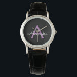 Relógio Nome do Monograma Girly de Script Preto Roxo<br><div class="desc">Controle de Nome do Monograma Simples de Script Preto e Roxo. Isso faz a formatura perfeita,  aniversário,  casamento,  chá de panela,  aniversário,  chá de fraldas ou presente de festa de solteira para alguém que ama luxo de vidro e estilos quíticos.</div>
