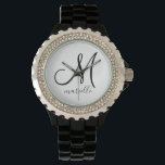 Relógio Nome do Script Inicial Preto do Monograma Personal<br><div class="desc">Um elegante monograma personalizado moderno com um nome preto inicial e escrito. Um relógio elegante para ela; esposa,  filha ou neta.</div>