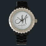 Relógio Nome do Script Inicial Preto do Monograma Personal<br><div class="desc">Um elegante monograma personalizado moderno com um nome preto inicial e escrito. Um relógio elegante para ela; esposa,  filha ou neta.</div>