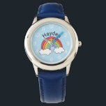 Relógio Nome sobre o arco-íris<br><div class="desc">Design brilhante e colorido do arco-íris personalizado com o nome do seu filho.</div>