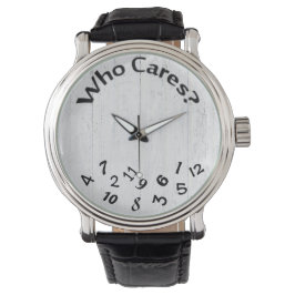 Relógio números embaralhados na madeira de malha