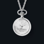 Relógio Padrinho de casamento Personalizado de Script Mode<br><div class="desc">Presentes personalizados de Padrinho de casamento com nome de padrinho de casamento personalizado no estilo de fonte moderno de script de cinza com título e data de casamento no estilo de fonte sans moderno em fundo de mármore branco. Perfeito também para o melhor homem, pai da noiva, dama de honra,...</div>