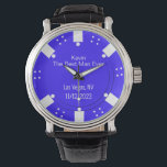 Relógio Poker Chip Casino Pensou Que O Melhor Homem Era O<br><div class="desc">O casino de Las Vegas jogando o melhor homem do casamento / relógio de presente de padrinho de casamento feito em um cara azul e branco de pôquer com cara de sinal. Personalize todos os campos de texto para atender às suas necessidades de casamento. Os produtos correspondentes estão disponíveis.</div>