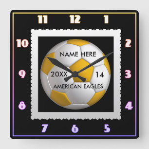 Relógio preto e branco do futebol com o nome do jo