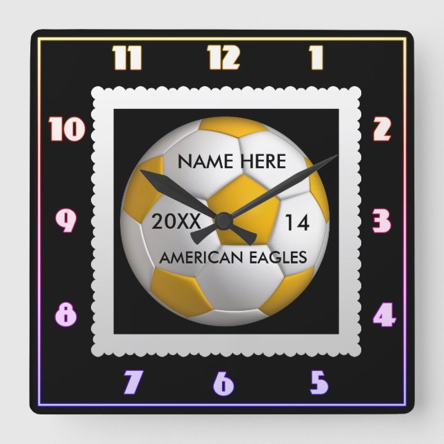 Relógio preto e branco do futebol com o nome do jo (Frente)