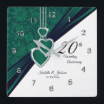 Relógio Quadrado 20 Emerald Casamento Aniversário Keepsael<br><div class="desc">🥇 UM DESIGN DE ARTE DE DIREITOS AUTORAIS ORIGINAL, DE Donna Siegrist, DISPONÍVEL SOMENTE NO ZAZZLE! Um lindo Relógio Verde Emerald que está pronto para você personalizar. Um nome perfeito para o aniversário de casamento ou um presente exclusivo para alguém com muitos anos de serviço para sua empresa/empresa para mostrar...</div>