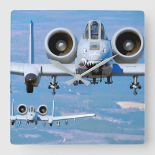 Relógio Quadrado A-10C THunderBOLT II