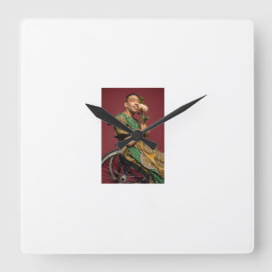 Relógio Quadrado A coleção representa o espírito eclético de B