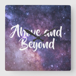 Relógio Quadrado Acima e além