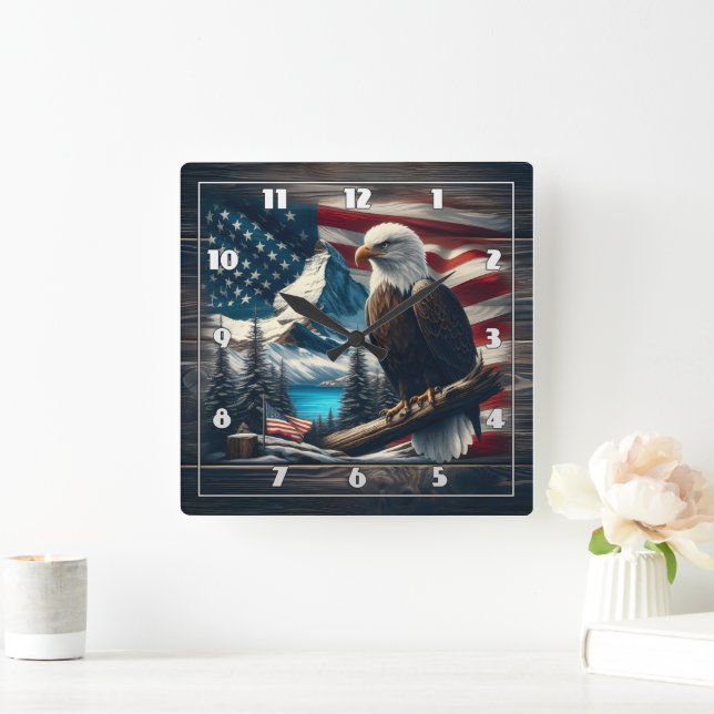Relógio Quadrado Águia Americana Contra Paisagem Montanhosa (Lar)