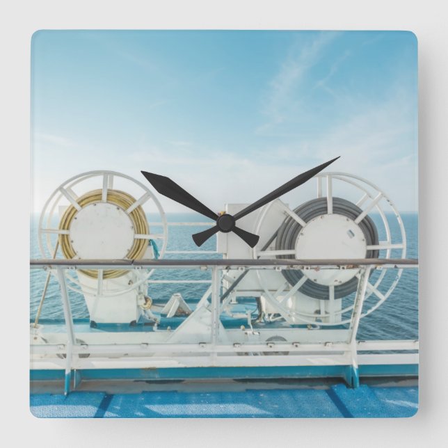 Relógio Quadrado Arranque De Um Navio De Cruzeiro (Frente)