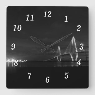 Relógio Quadrado Arthur Ravenel Night Pano Greyscale Wall Clock