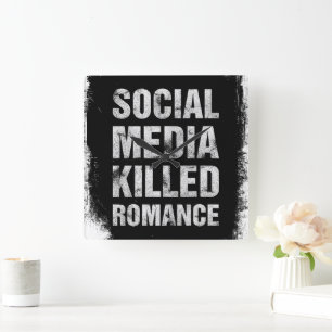 Relógio Quadrado As Mídias Sociais Mataram o Romance