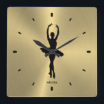 Relógio Quadrado  Balé Dancer Silhouette Em Dourado Metálico<br><div class="desc">dançarina de balé sobre uma imagem de tons dourados de aço inox.
Monograma opcional. Legal dom elegante dançarino.</div>