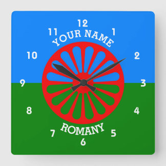 Relógio Quadrado Bandeira de viajantes ciganos oficiais romanos per