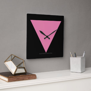 Relógio Quadrado bandeira do triângulo rosa SlipperyJoe's símbolo r