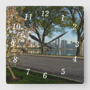 Relógio Quadrado Bicicleta Abaixo Muro de Solidariedade