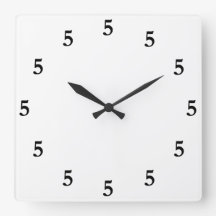 Black Cinco o Clock em Algum lugar em Branco