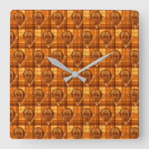 Relógio Quadrado Bordeaux Dog Faces Em Orange Tartan Impressão,
