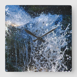 Relógio Quadrado Cachoeira de modo refrescante diferente