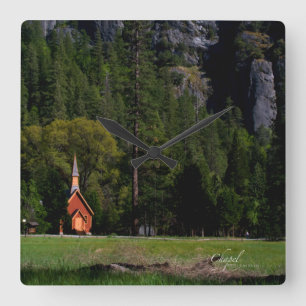 Relógio Quadrado Capela em Yosemite