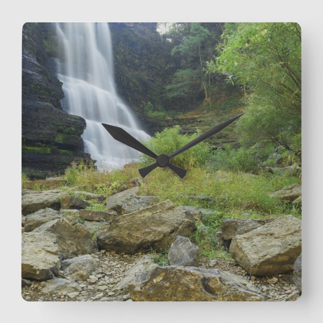 Relógio Quadrado Cascata (Frente)