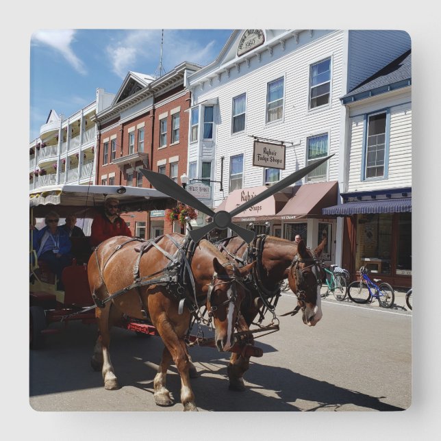 Relógio Quadrado Cavalo e Carruagem na Ilha Mackinac, Michigan (Frente)