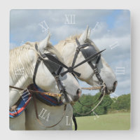 Cavalos de Percheron no chicote de fios