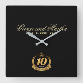 Relógio Quadrado Celebrando o 10º aniversário. Personalizável.