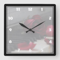 Chaves de piano com Rosa vermelha